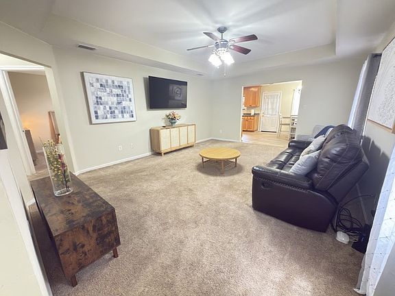 2nd image of 3005 Ginny Dr