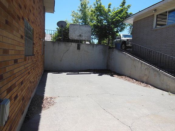 4th image of 653 9th St