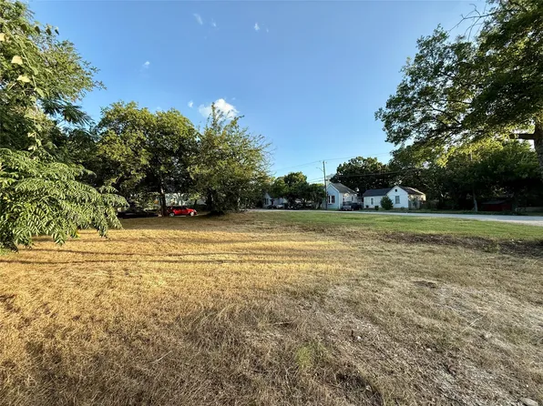 1305 Waterman St, Fort Worth, TX 76102