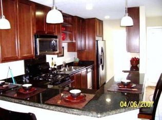 2002 W Middlefield Rd APT 1, Mountain View, CA 94043