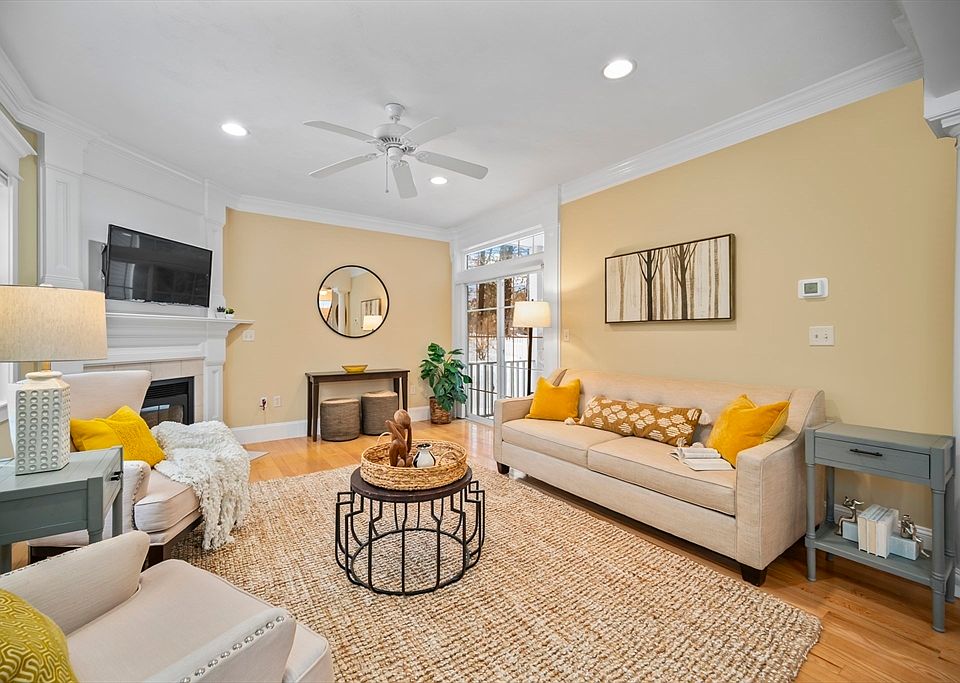 8 Snowberry Ln, Sudbury, MA 01776 | Zillow