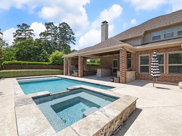 17218 Cathedral Pines Drive, Humble, TX 77346