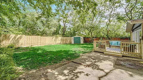 8726 Lakewood Ave — Photo 18