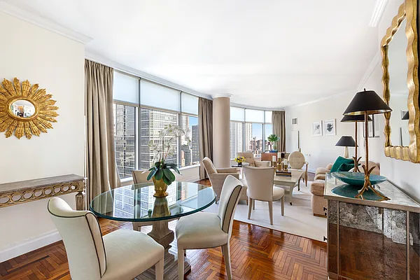 Sold by Sotheby's International Realty | media 1