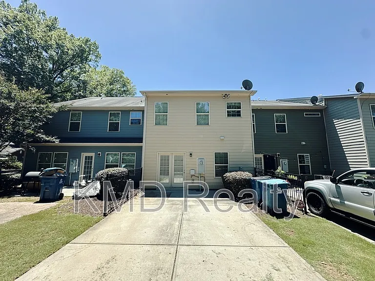 1935 Fleetwood Dr — Photo 15