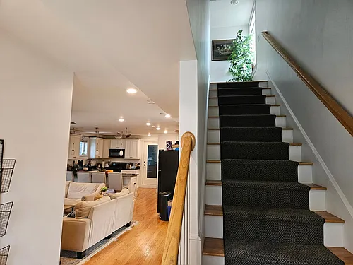 14 Fern St #2 Photo 1