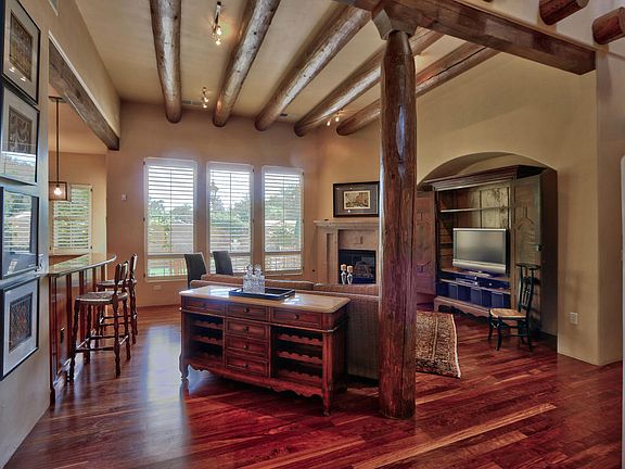 3rd image of 3005 Calle San Angel NW