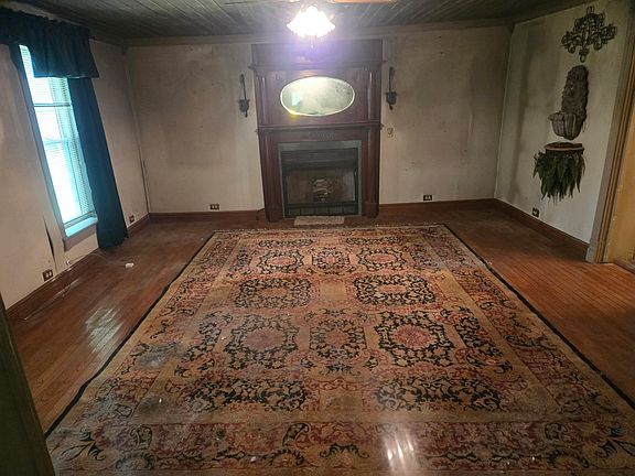 2nd image of 236 Willow Dr