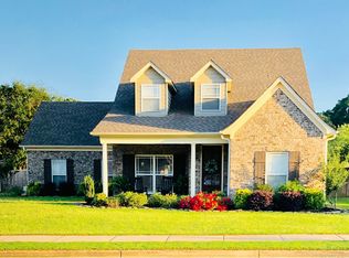 2141 Saint Ives Ln, Hernando, MS 38632