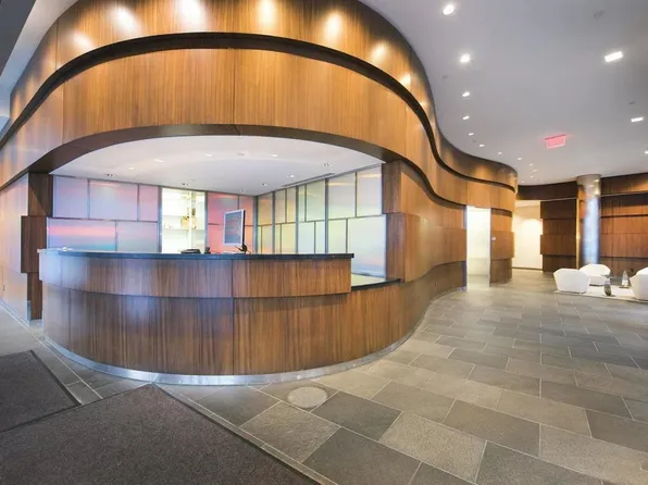 46-30 Center Boulevard image 13 of 31