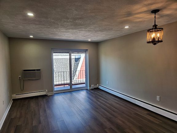 5th image of 33 Cary Ave APT 15