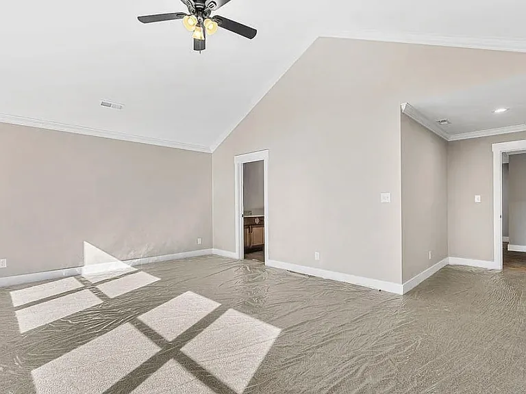 719 Haig St — Photo 11