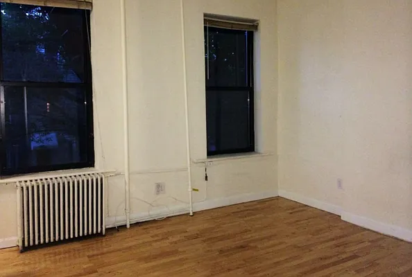 Rented by New York Realty Minimax Inc | media 10