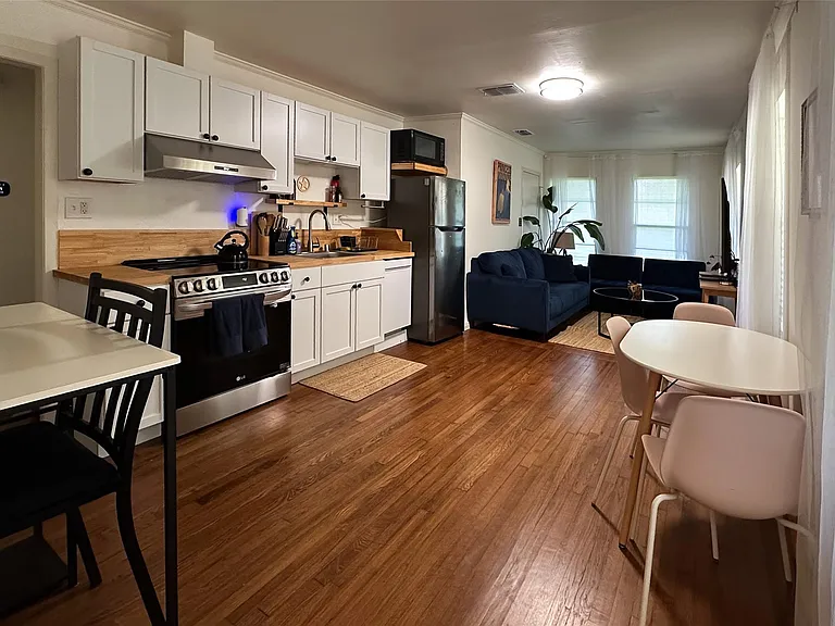 8815 Georgian Dr #B — Photo 3