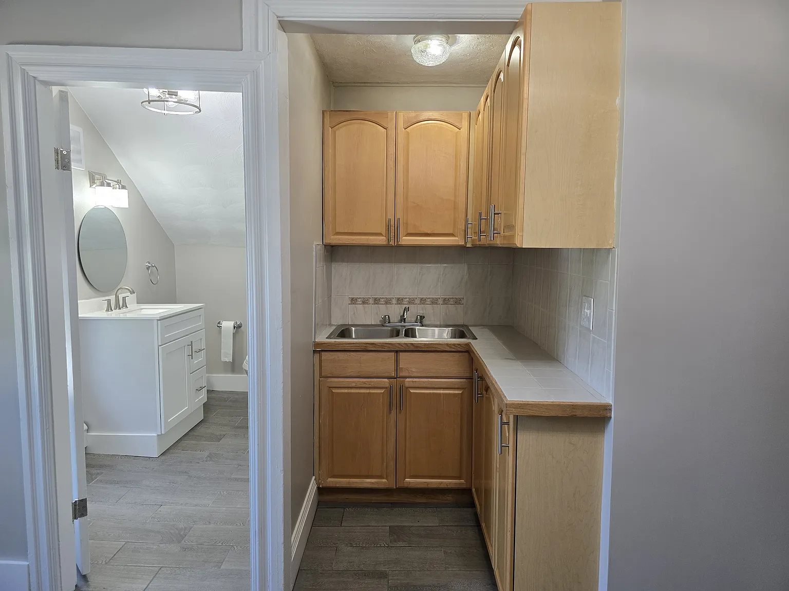 2 bed, 950 sqft, $1,800 — Photo 3