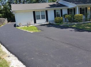 7712 Whitcomb Rd, Powell, TN 37849