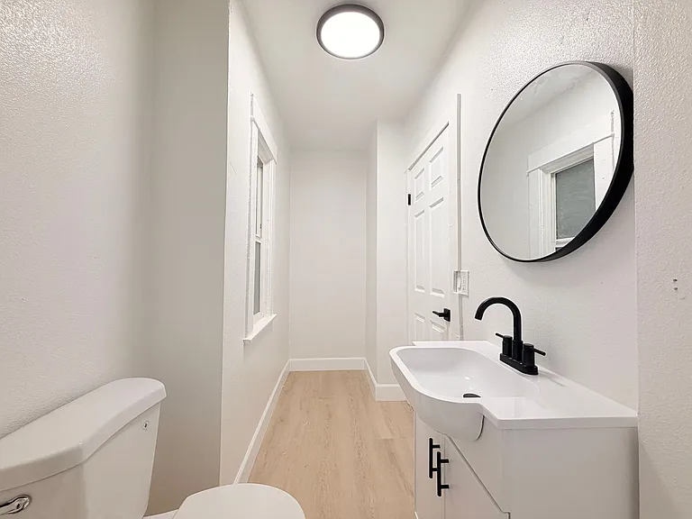 4705 Willowbrook Ave — Photo 14