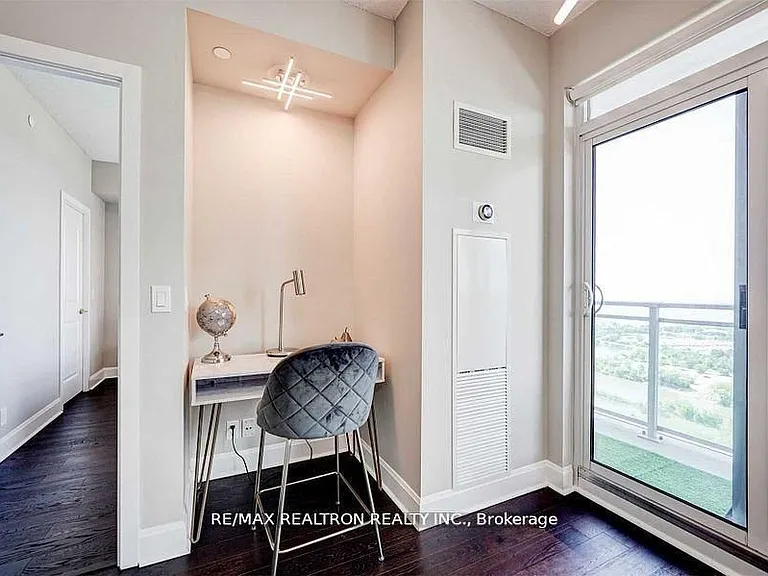 33 Shore Breeze Dr #2501 — Photo 7