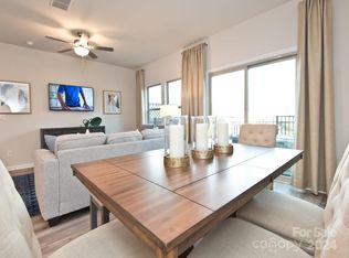 2228 Belterra Dr, Charlotte, NC 28216