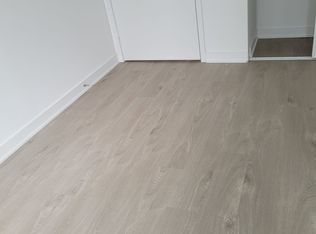 3900 Confederation Pkwy #212, Mississauga, ON L5B 0K7