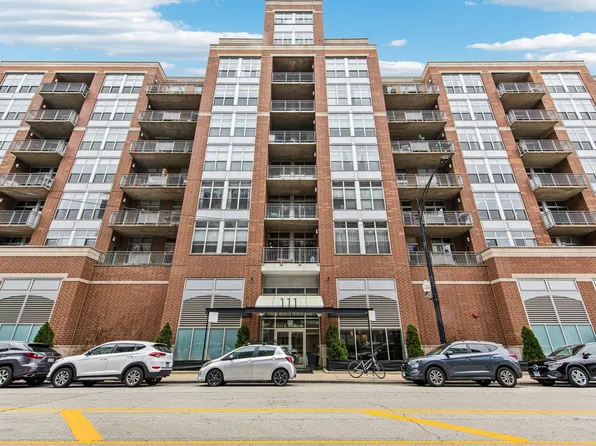 111 S Morgan St APT 904, Chicago, IL 60607