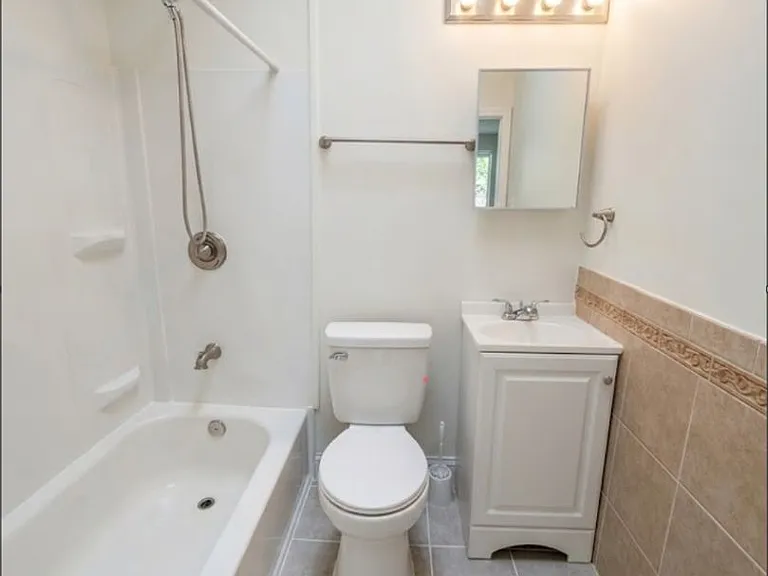 3632 Parkdale Ave — Photo 4