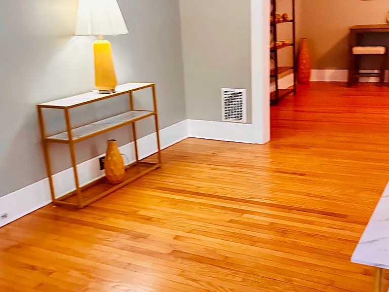 Spotless furnished apartment!