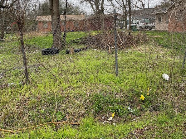 3811 Love St, Houston, TX 77026