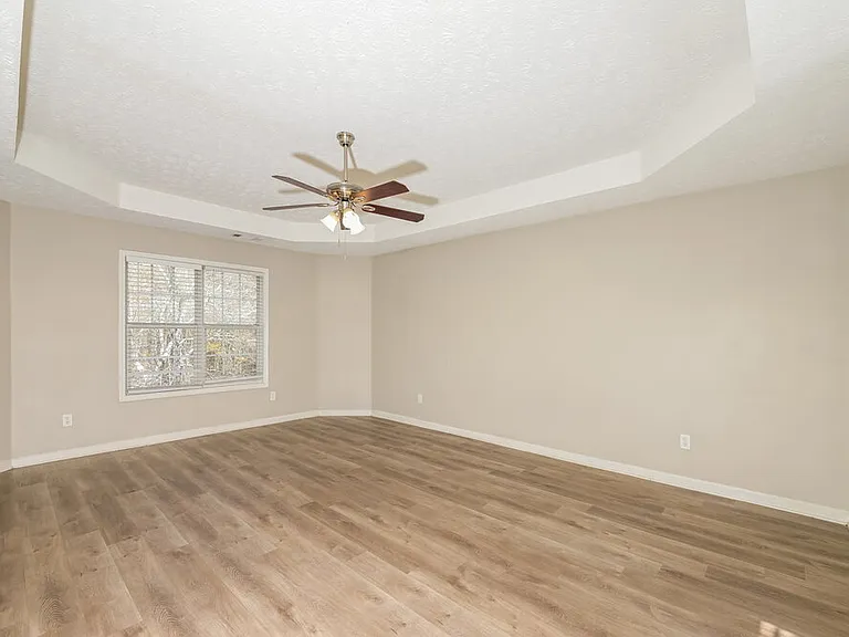 2152 Glen Hope Ln — Photo 10