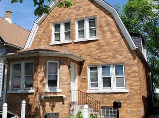 2028 W Becher St, Milwaukee, WI 53215