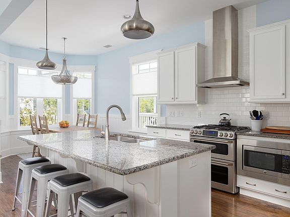 018-667 Flatwoods Forest Loop -MLS