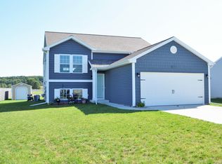 59049 Ravenna Dr, Mattawan, MI 49071