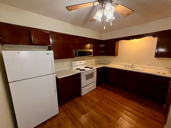 5th image of 4884 Flintridge Ct #10