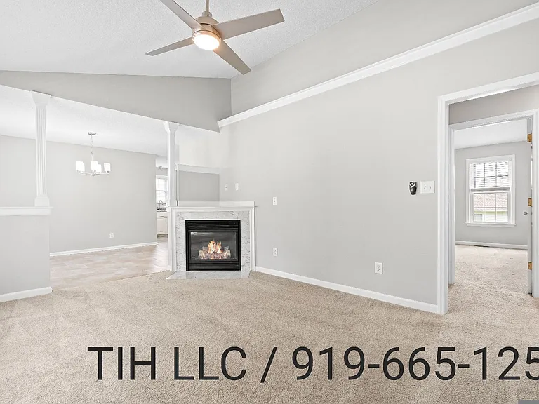 3912 Cold Harbour Dr — Photo 4