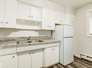 10657 103rd St NW #9, Edmonton, AB T5H2V6