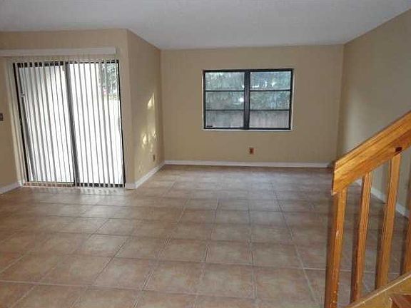 5th image of 3444 Oak Dr #3444