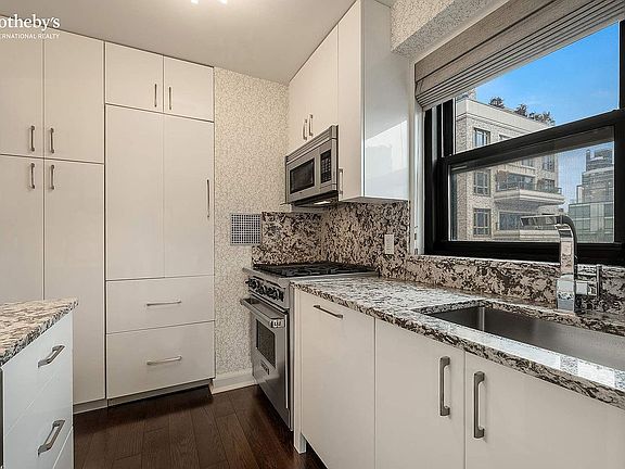 3rd image of 111 E 85th St #20F
