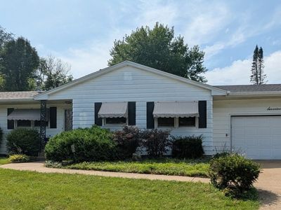 1732 Monterey Ct, Bettendorf, IA, 52722