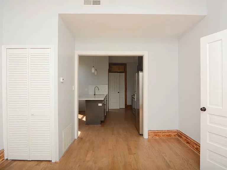 949 N Winchester Ave #2 — Photo 10