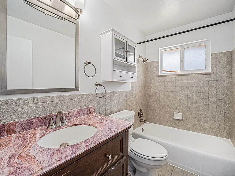 4395 Balsam St — Photo 5