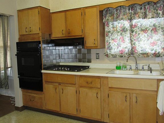 4th image of 4210 Olcott Ave