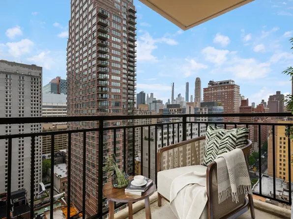 1365 York Avenue image 4 of 11