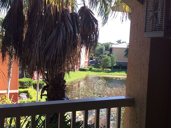 Beautiful private balcony with a Lakeview