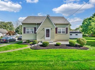 172 Irwinwood Rd, Lancaster, NY 14086