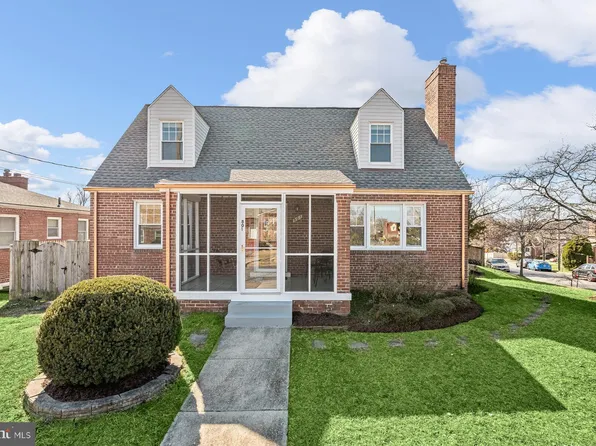 801 Sheridan St, Hyattsville, MD 20783