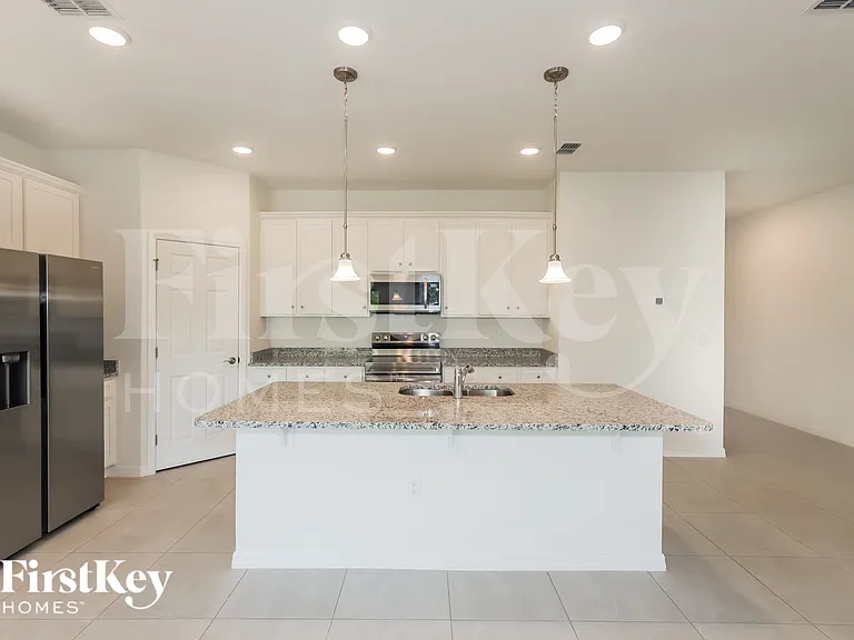 138 Windsor Reserve Dr — Photo 8