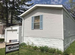 2452 Lawndale Rd, Grand Forks, ND 58201