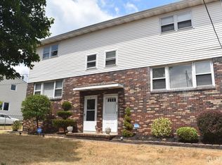 3 Fairview Ave, Edison, NJ 08817