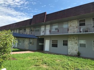 9375 SW 40th Ter APT 208, Miami, FL 33165