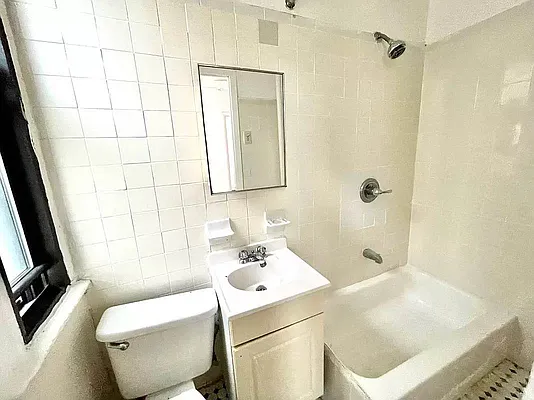 Rented by Pear NYC LLC | media 18